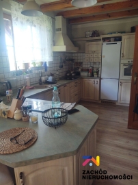 Ładny dom pod lasem!!!